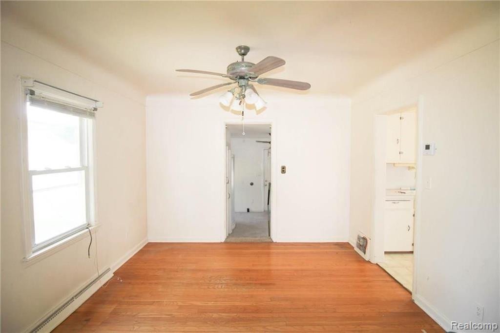 6259 Denton Road Belleville, MI 48111 - Photo 4 of 29