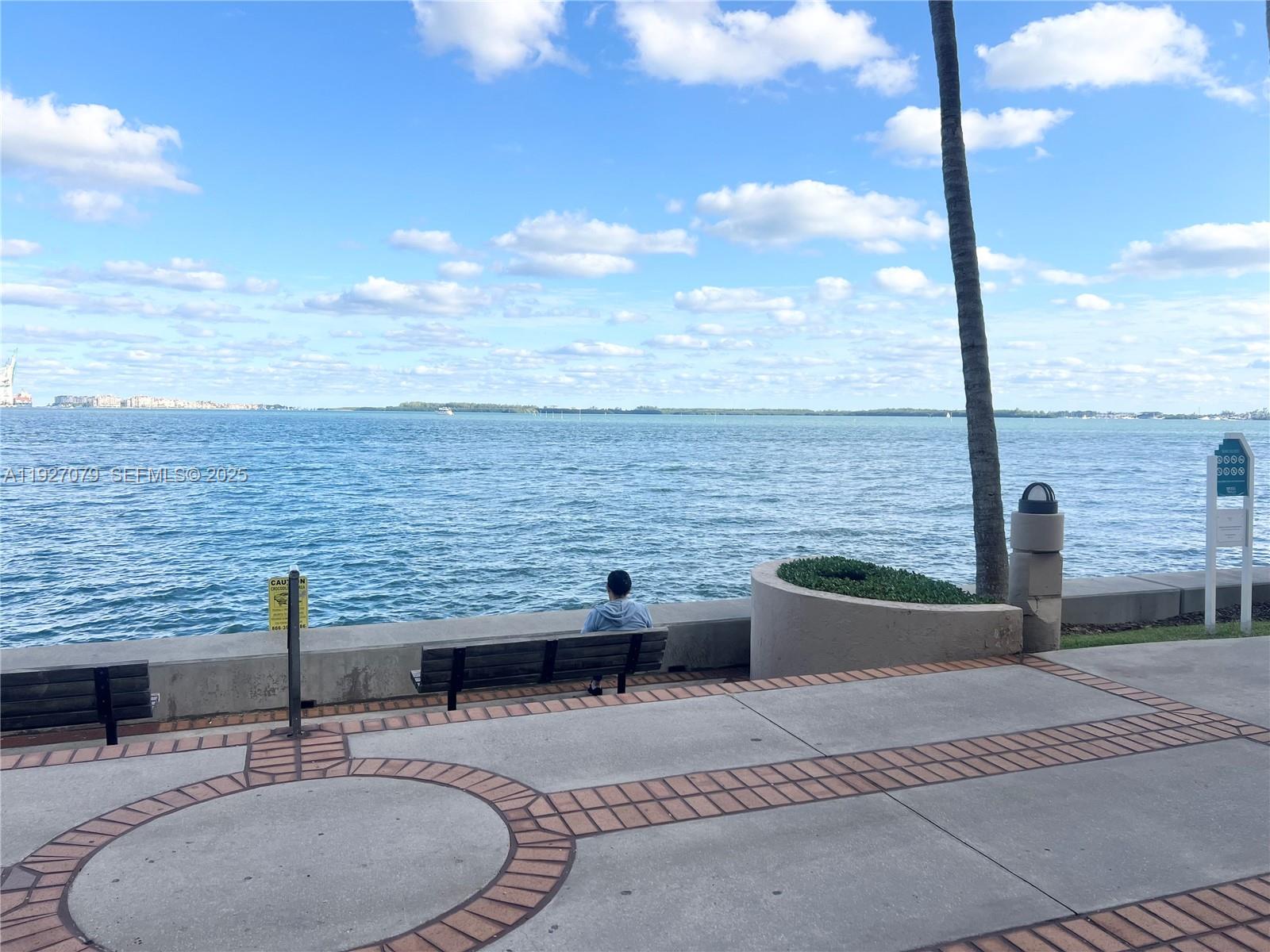 540 Brickell Key Drive, Unit 214 Miami, FL 33131 - Photo 29 of 48 a view of terrace with patio