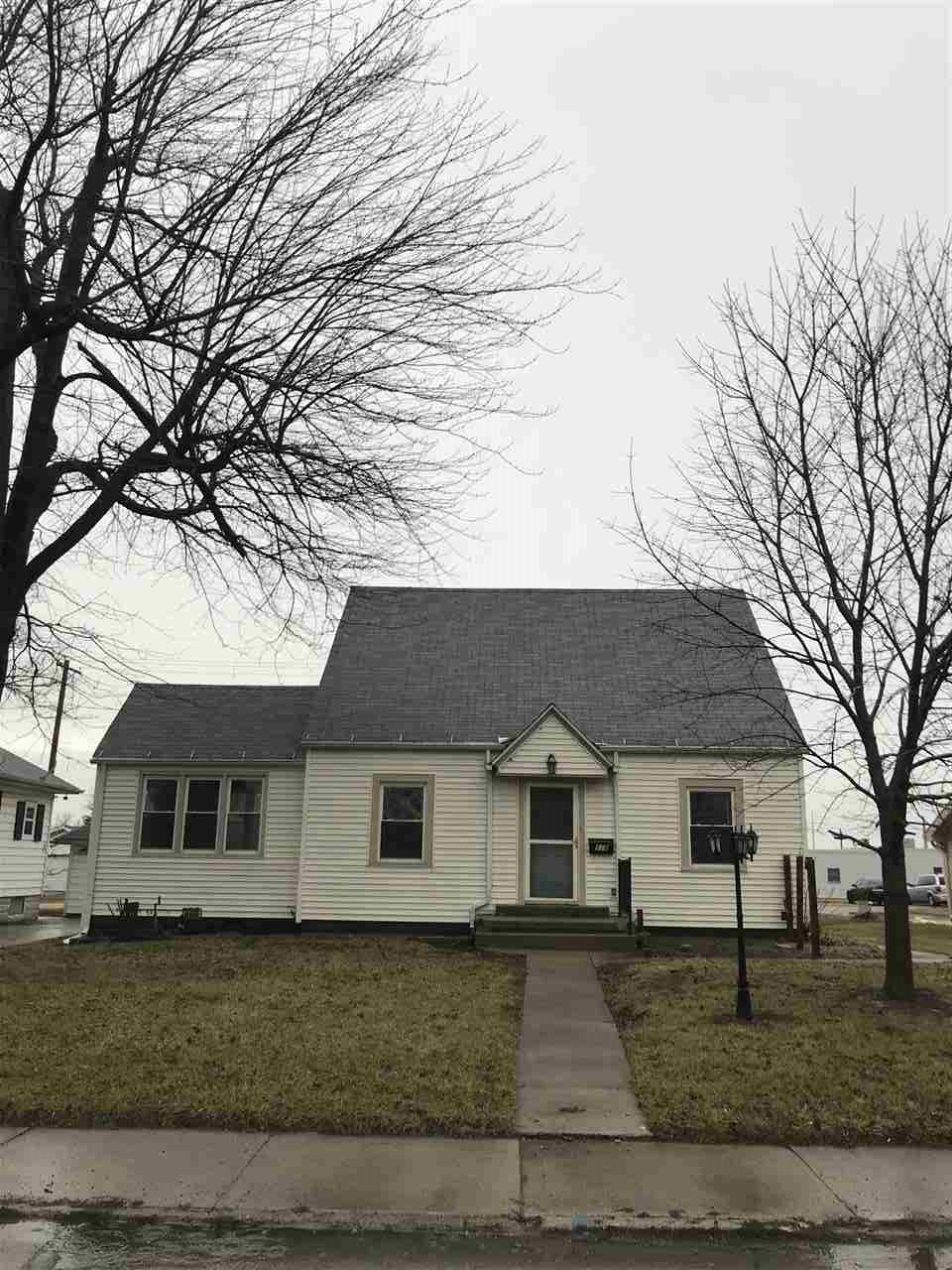 918 Nuttman Avenue Decatur, IN 46733 - Photo 1 of 12