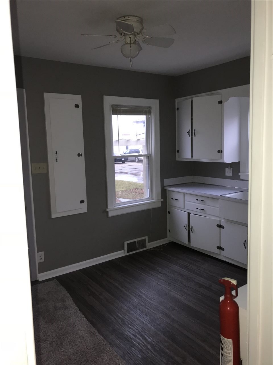 918 Nuttman Avenue Decatur, IN 46733 - Photo 4 of 12