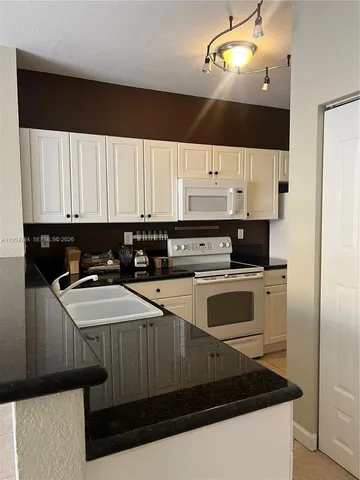 $2,550 | 9353 Southwest 227th Street, Unit 321, Cutler Bay, FL 33190