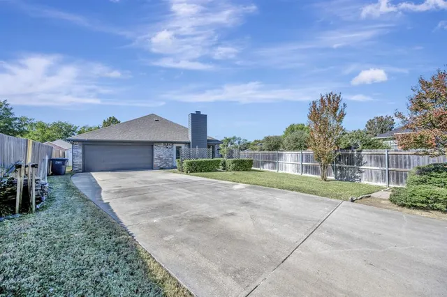$330,000 | 7012 Bentley Avenue, Fort Worth, TX 76137