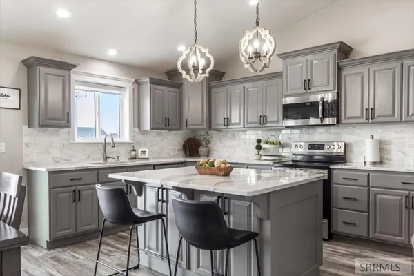 $630,000 | 1952 47th Street, Idaho Falls, ID 83401