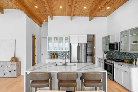 $2,200,000 | 14802 Lake Magdalene Circle, Tampa, FL 33613