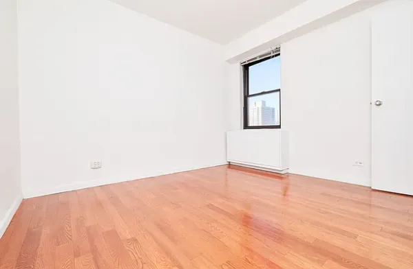 $4,400 | Undisclosed Address | Upper East Side