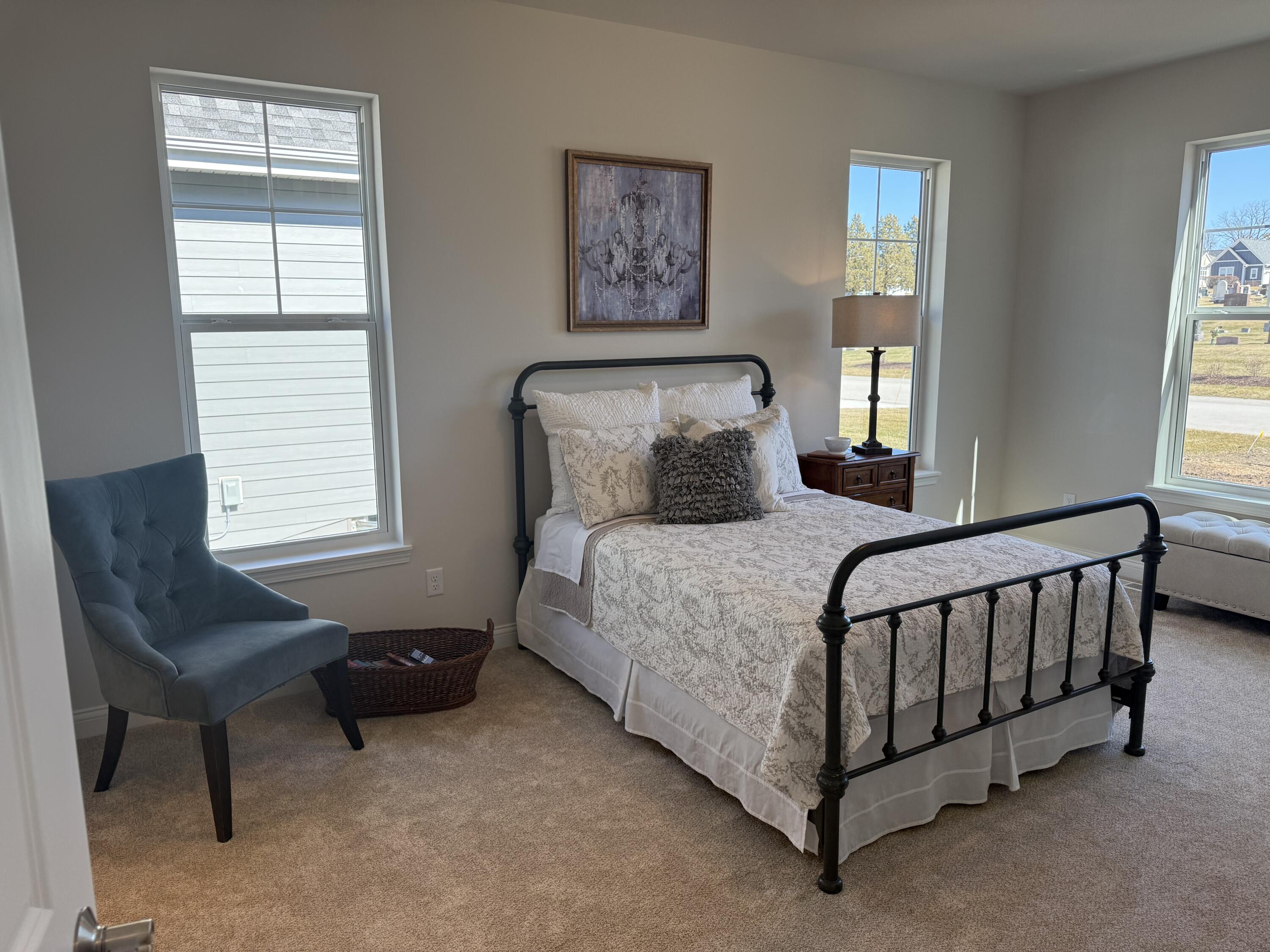 327 Sandy Circle Pewaukee, WI 53072 - Photo 12 of 22 Large Guest Suite