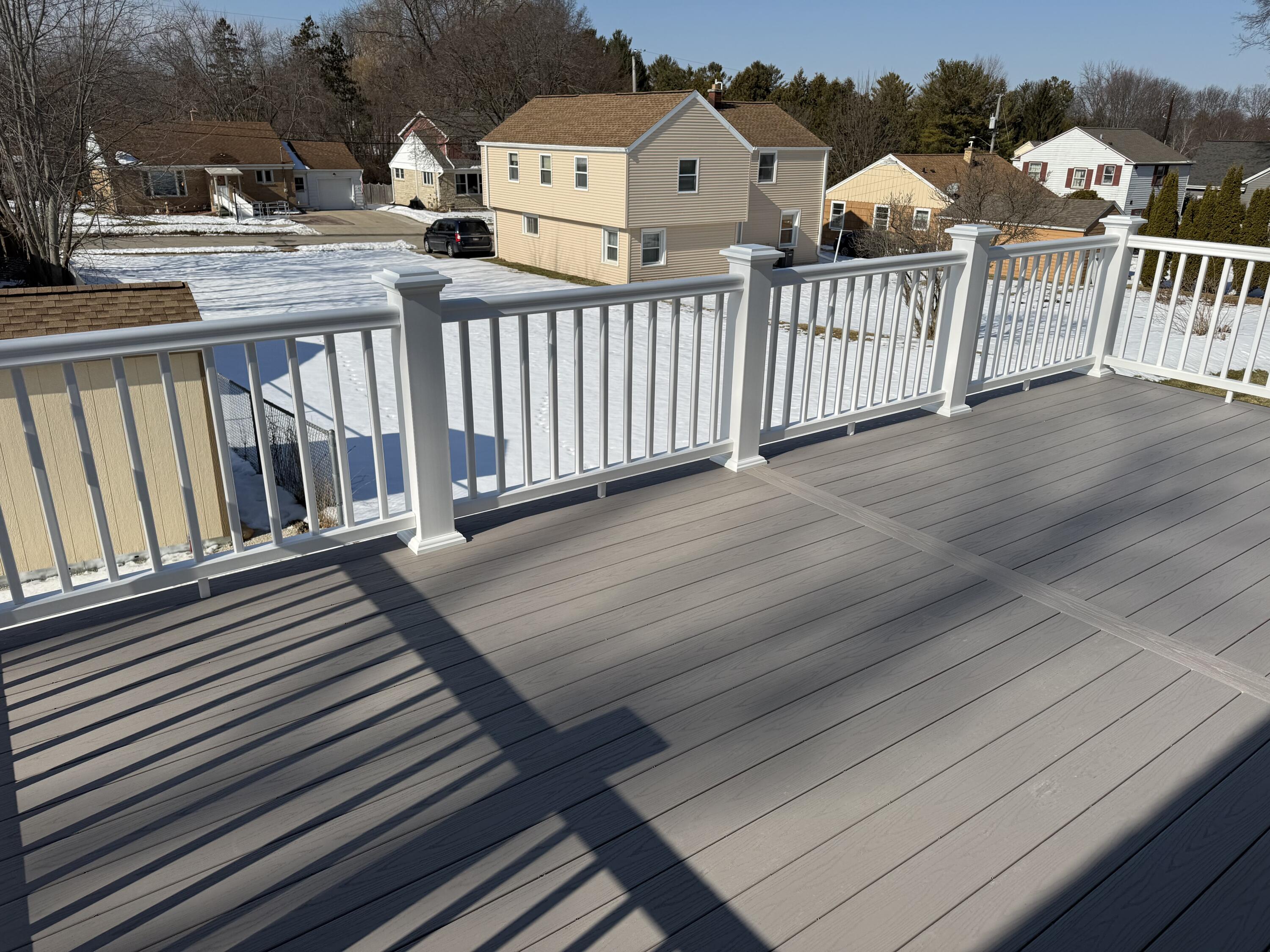 327 Sandy Circle Pewaukee, WI 53072 - Photo 19 of 22 Plenty of room to entertain!