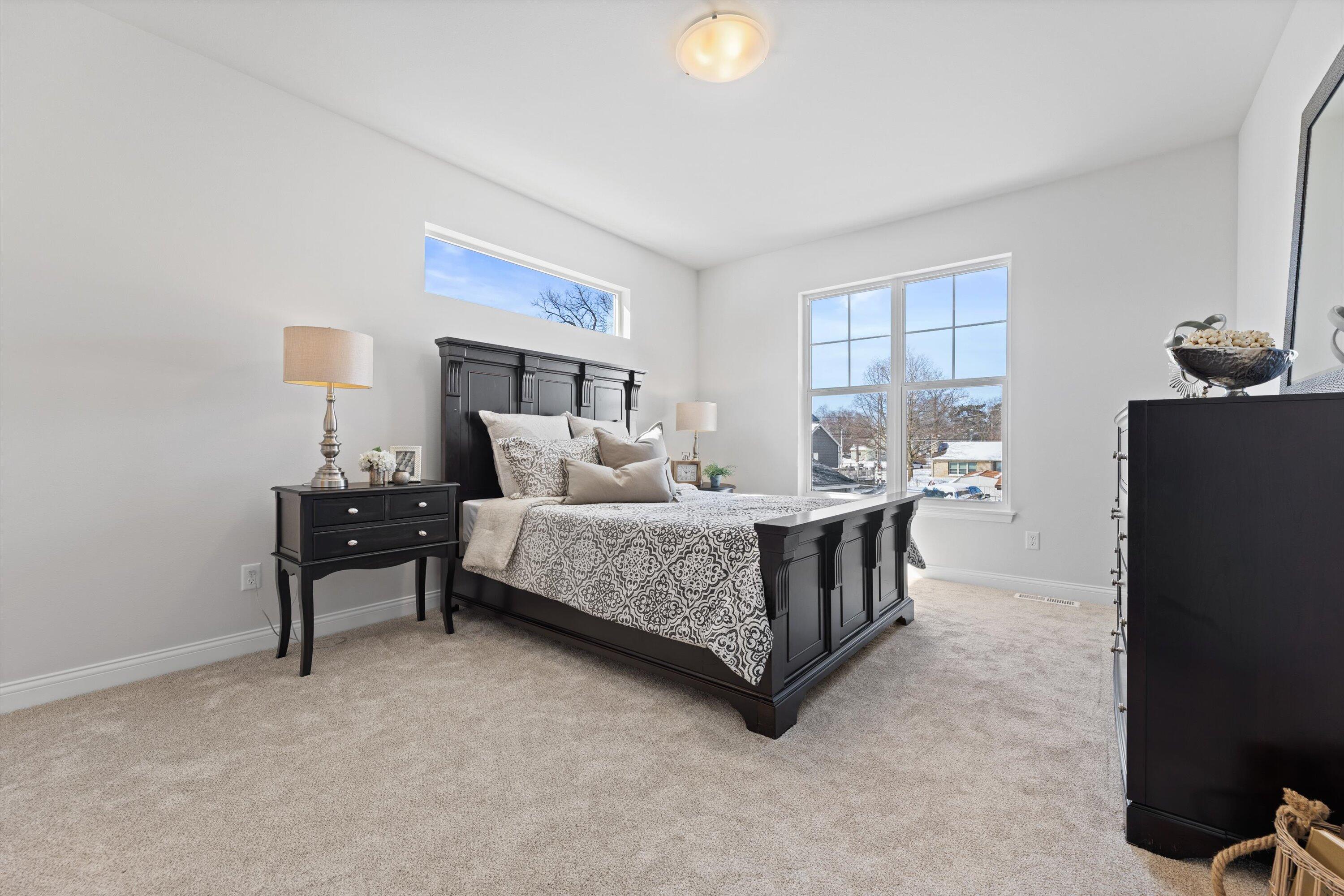 327 Sandy Circle Pewaukee, WI 53072 - Photo 25 of 36 Owner's Bedroom