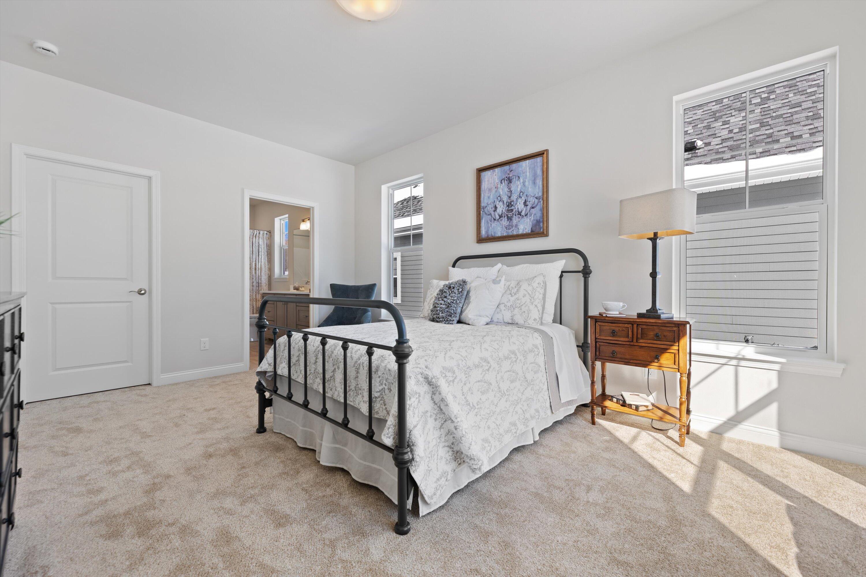 327 Sandy Circle Pewaukee, WI 53072 - Photo 29 of 36 Guest Bedroom w/private bath