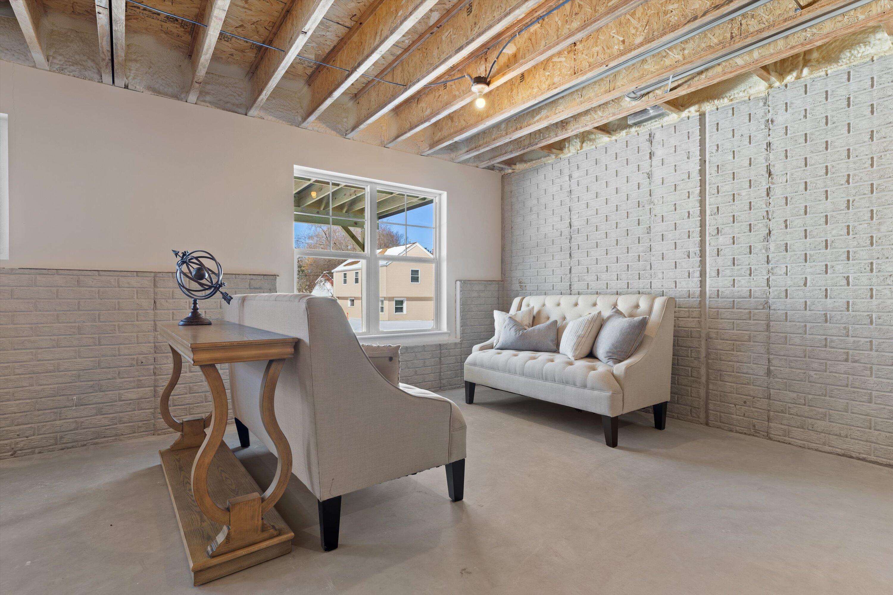 327 Sandy Circle Pewaukee, WI 53072 - Photo 36 of 36 Sunny afternoons in partially exposed LL