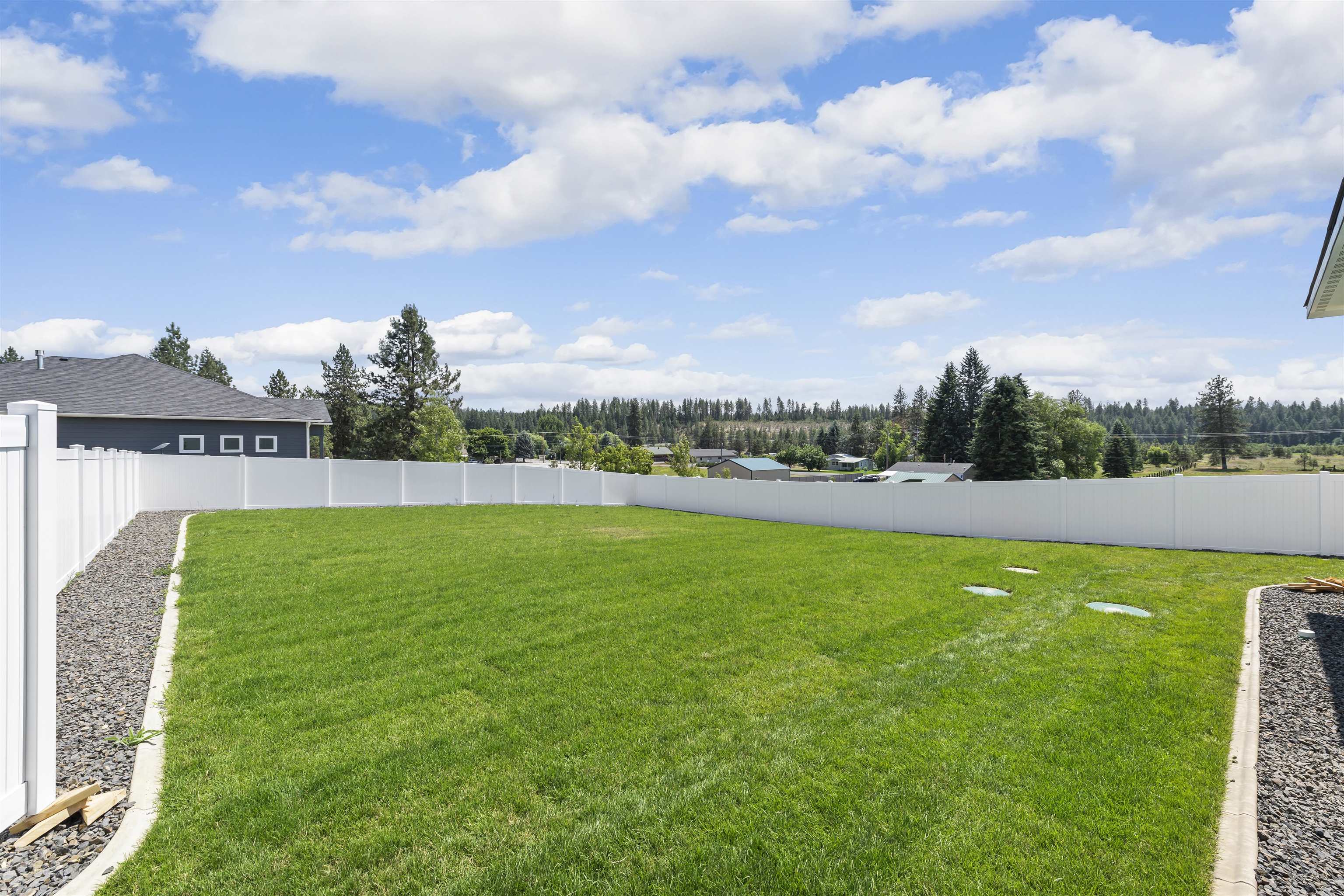 3432 East Yearling Road Chattaroy, WA 99003 - Photo 3 of 30 Gallery Image 3