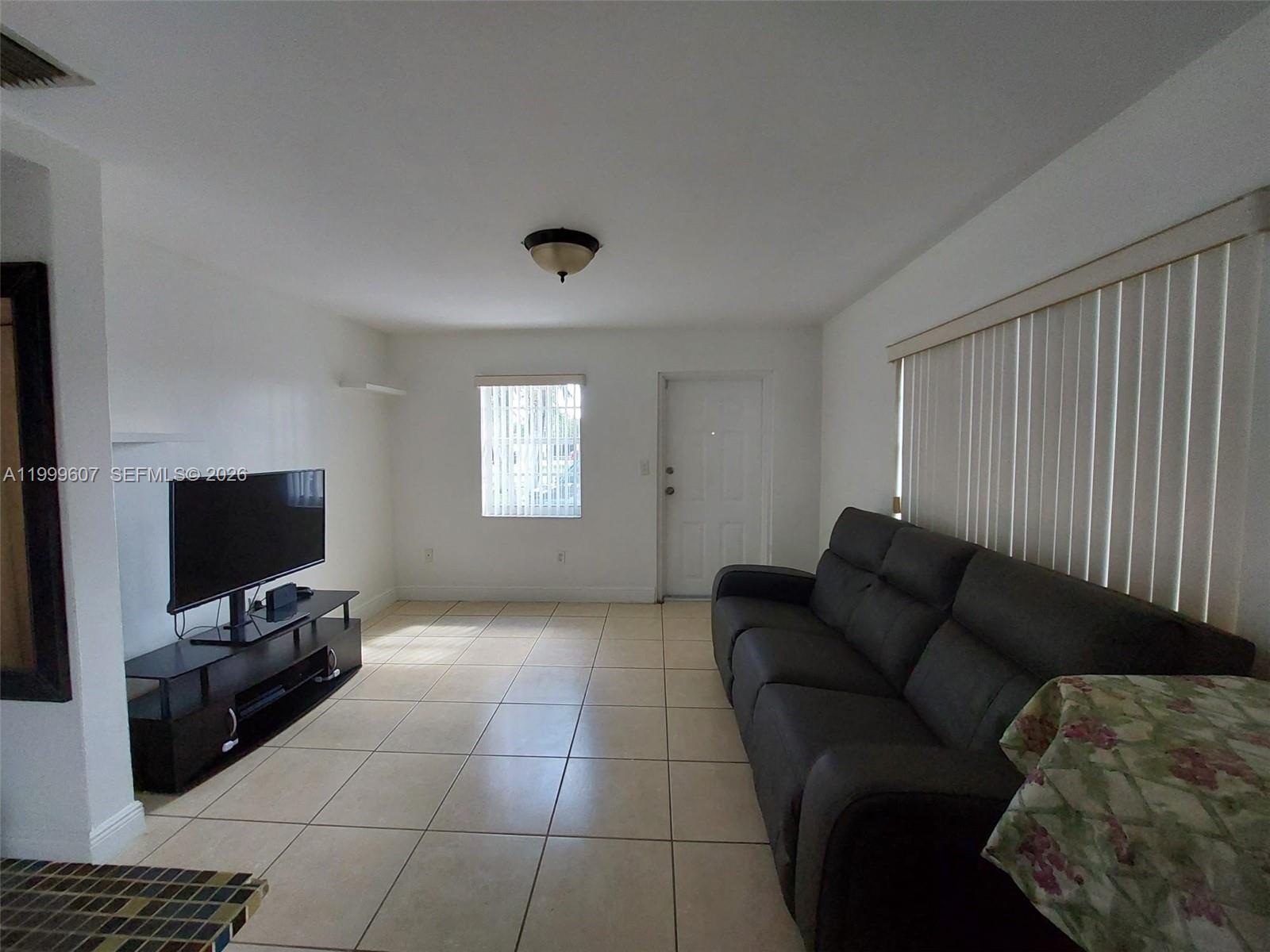 9841 Southwest 48th Street, Unit 1 Miami, FL 33165 - Photo 17 of 27