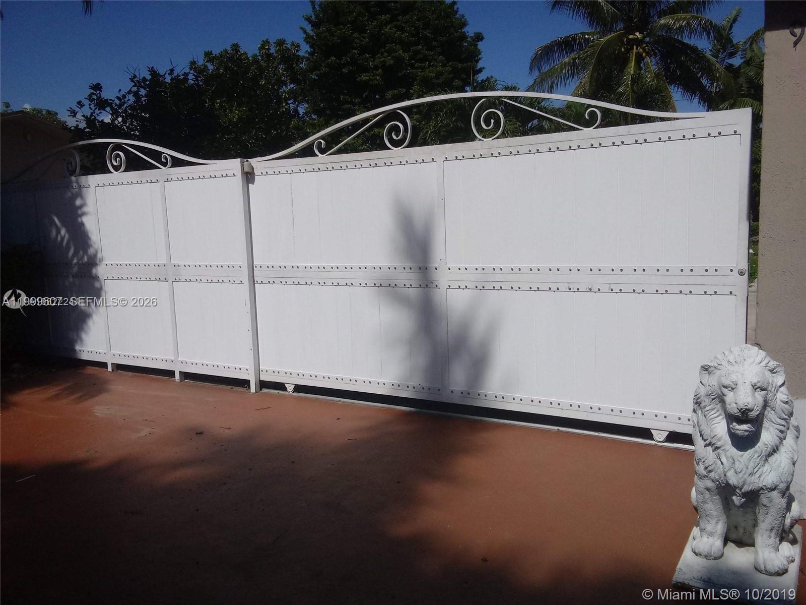 9841 Southwest 48th Street, Unit 1 Miami, FL 33165 - Photo 2 of 27