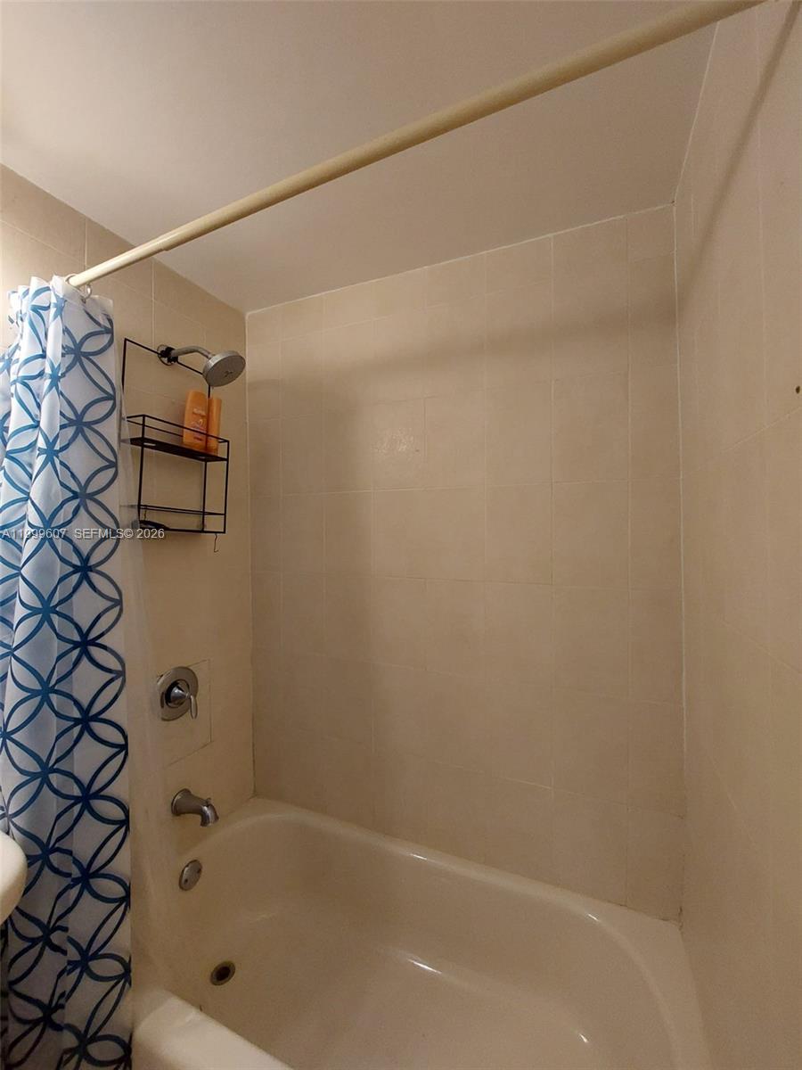 9841 Southwest 48th Street, Unit 1 Miami, FL 33165 - Photo 22 of 27