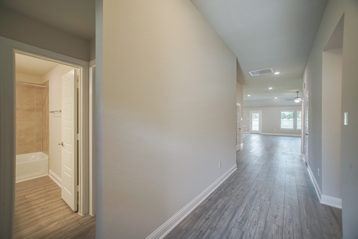 17112 Coneflower Place Conroe, TX 77385 - Photo 3 of 27
