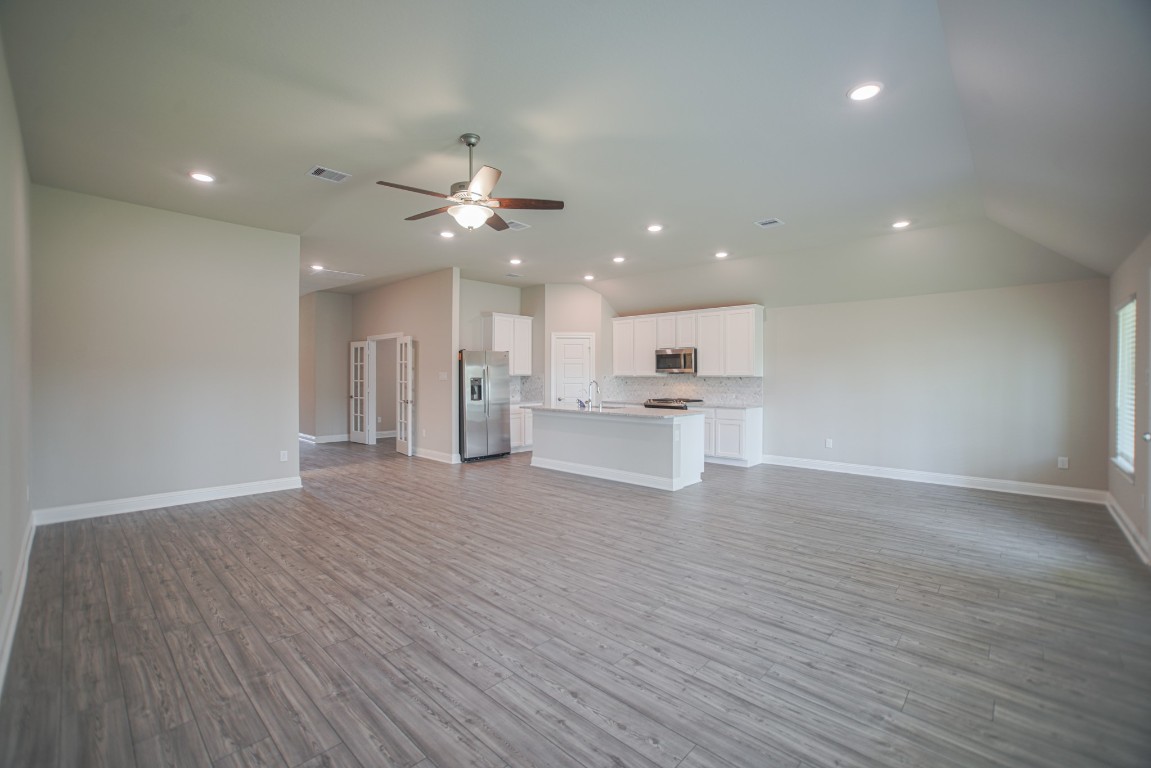 17112 Coneflower Place Conroe, TX 77385 - Photo 7 of 27
