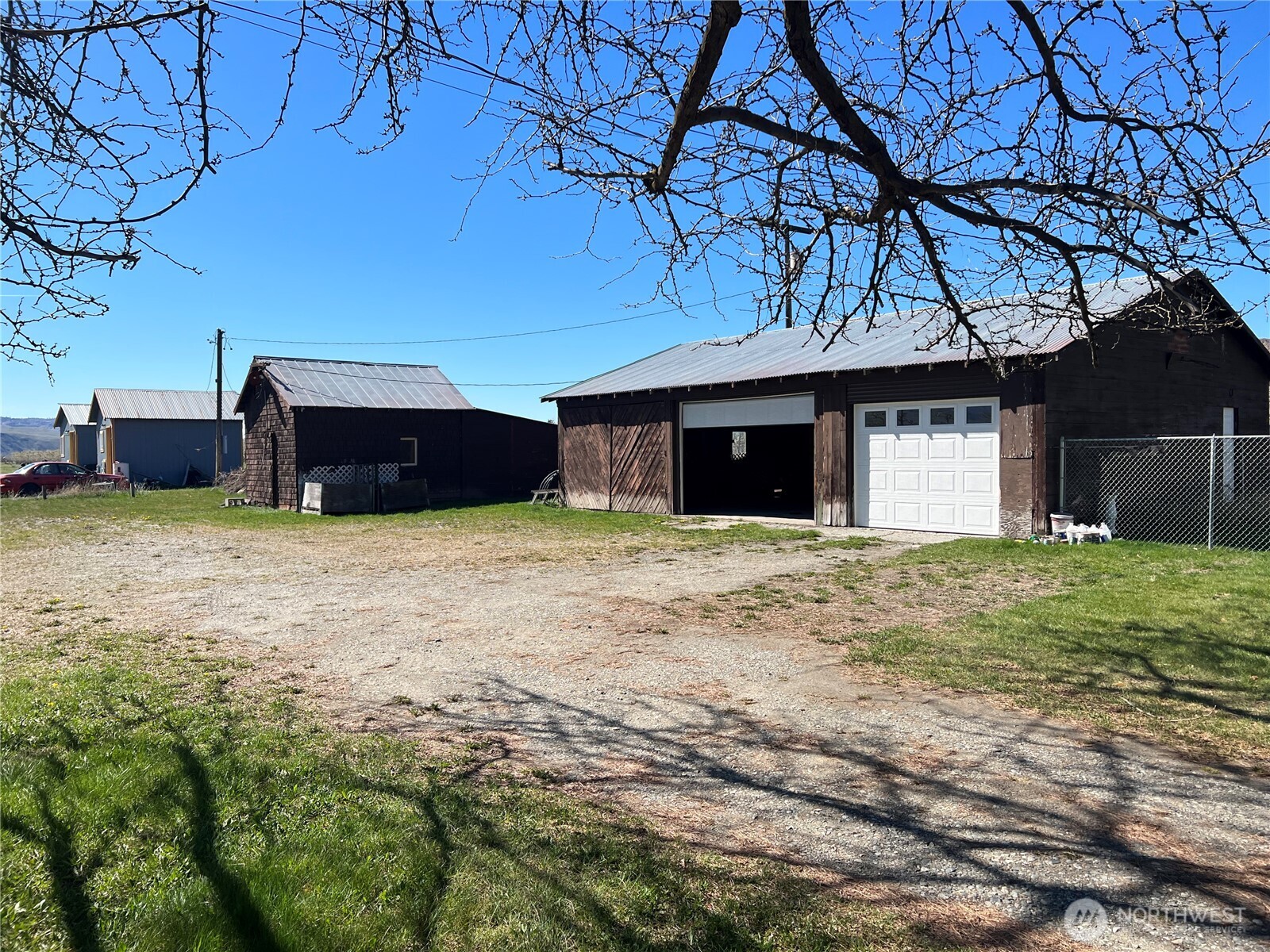 59 Hendrick Loop Road Omak, WA 98841 - Photo 2 of 39