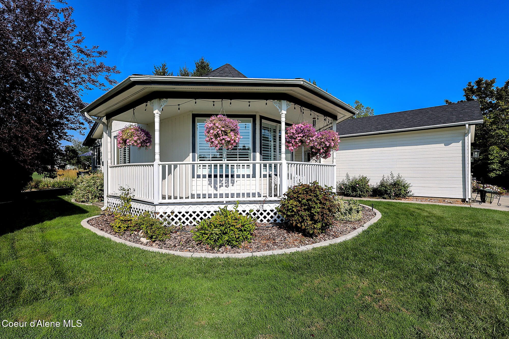 2815 North Slice Drive Post Falls, ID 83854 - Photo 7 of 55 Concrete curbing