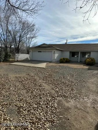 a front view of house with yard