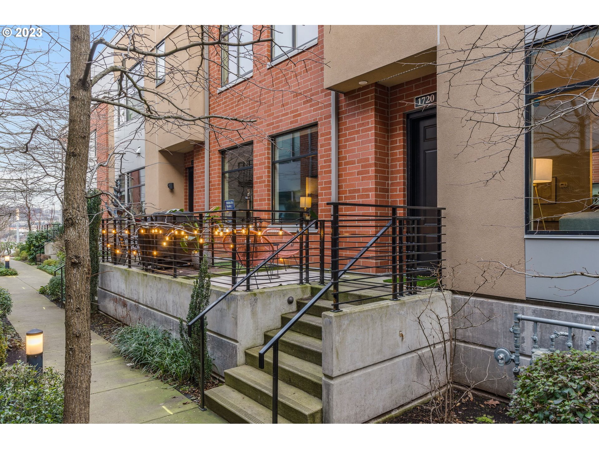 1720 Northwest Riverscape Street Portland, OR 97209 - Photo 1 of 28 Gallery Image 1