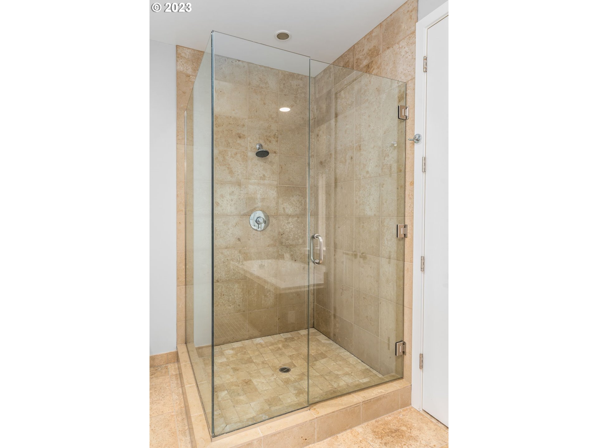 1720 Northwest Riverscape Street Portland, OR 97209 - Photo 16 of 28 Gallery Image 16