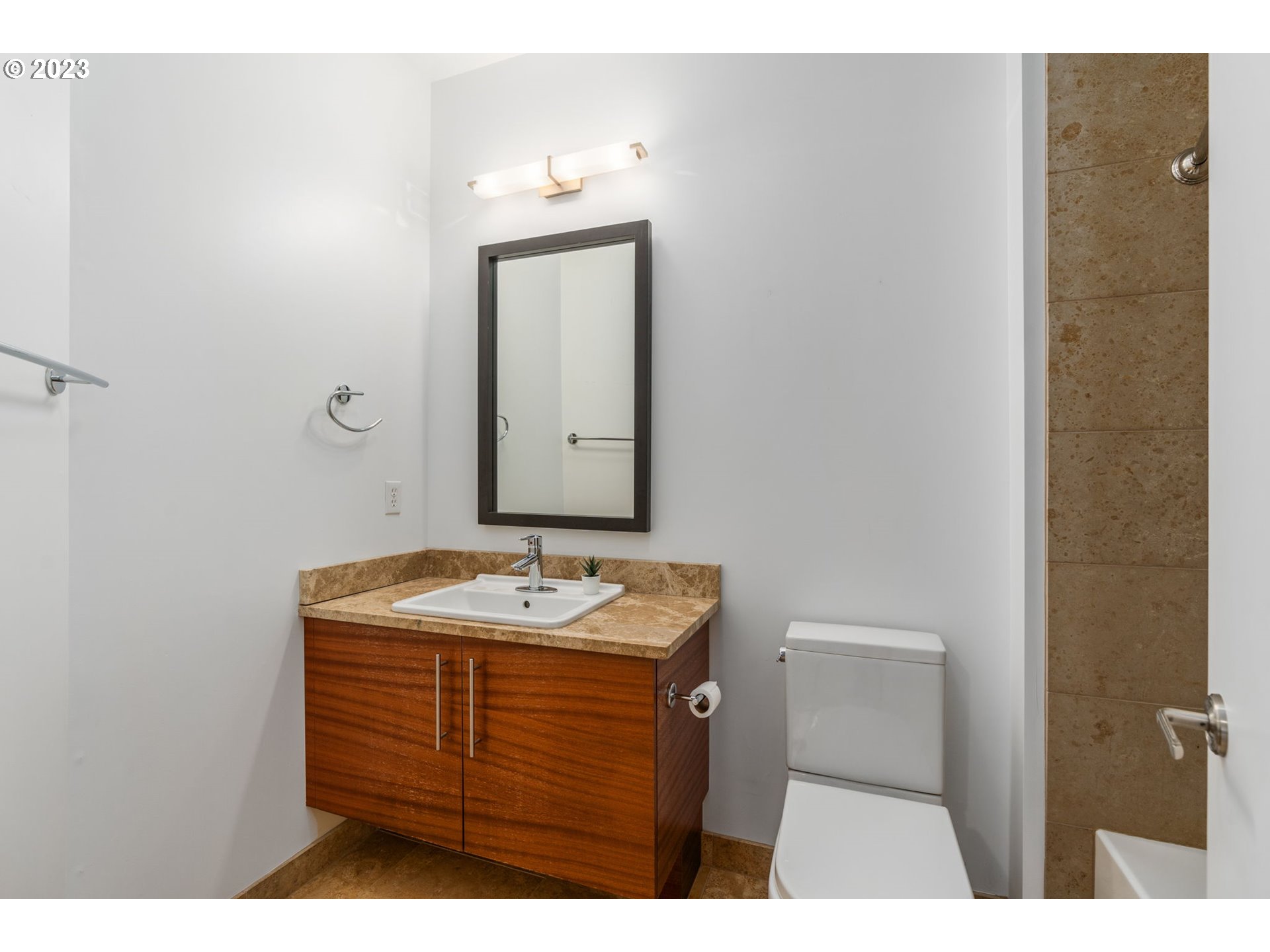 1720 Northwest Riverscape Street Portland, OR 97209 - Photo 19 of 28 Laundry