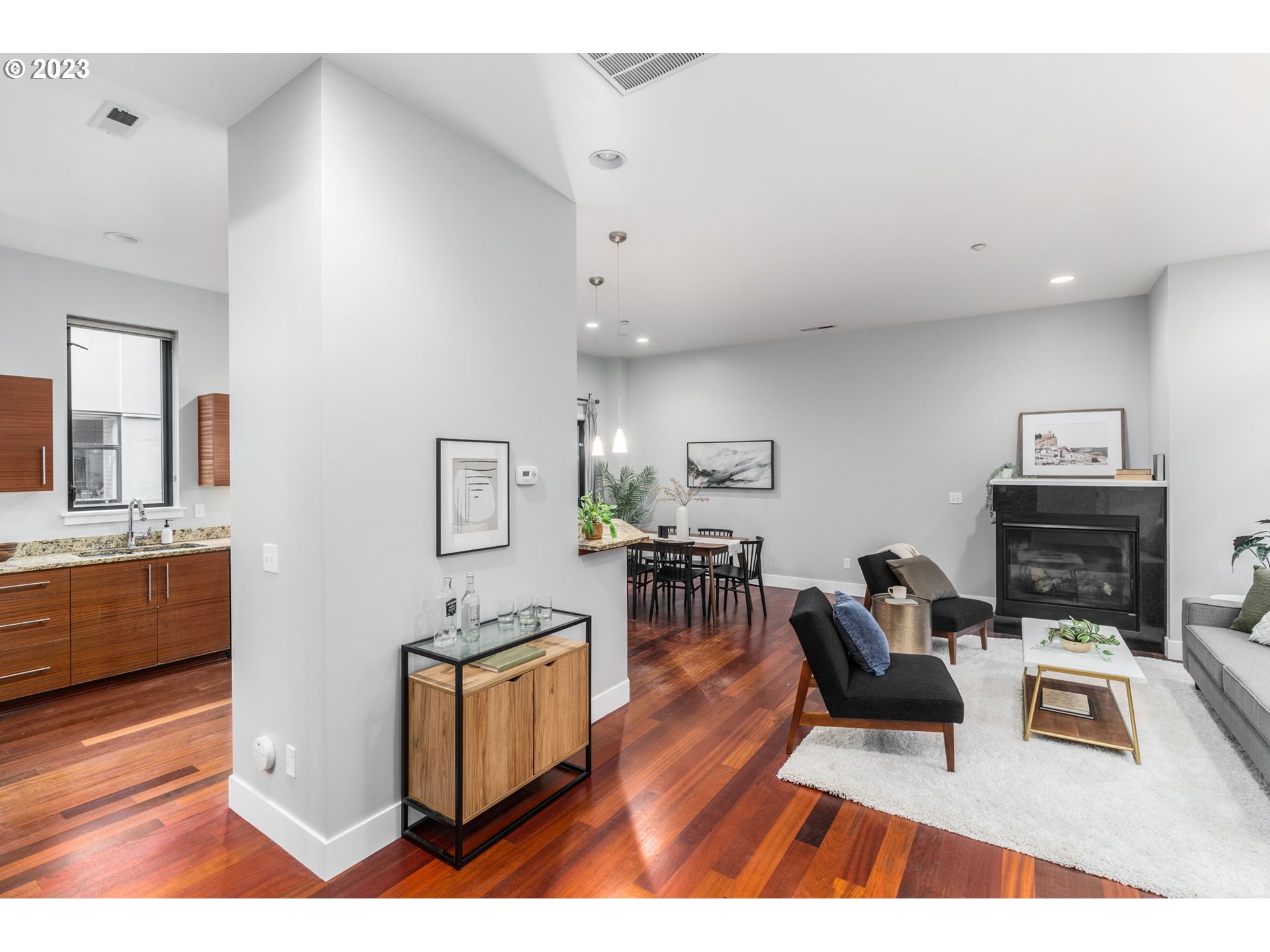 1720 Northwest Riverscape Street Portland, OR 97209 - Photo 10 of 28 Gallery Image 10