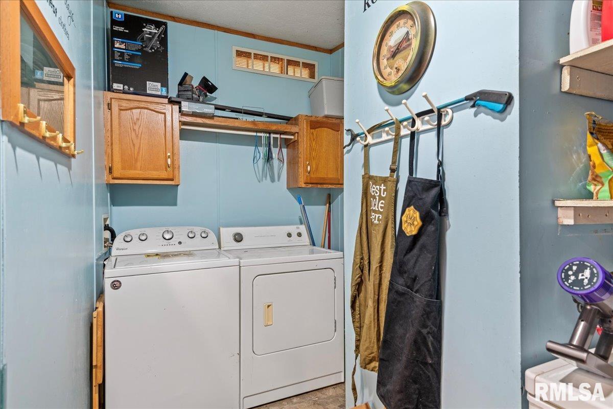 367 East Oak Street Hettick, IL 62649 - Photo 13 of 39