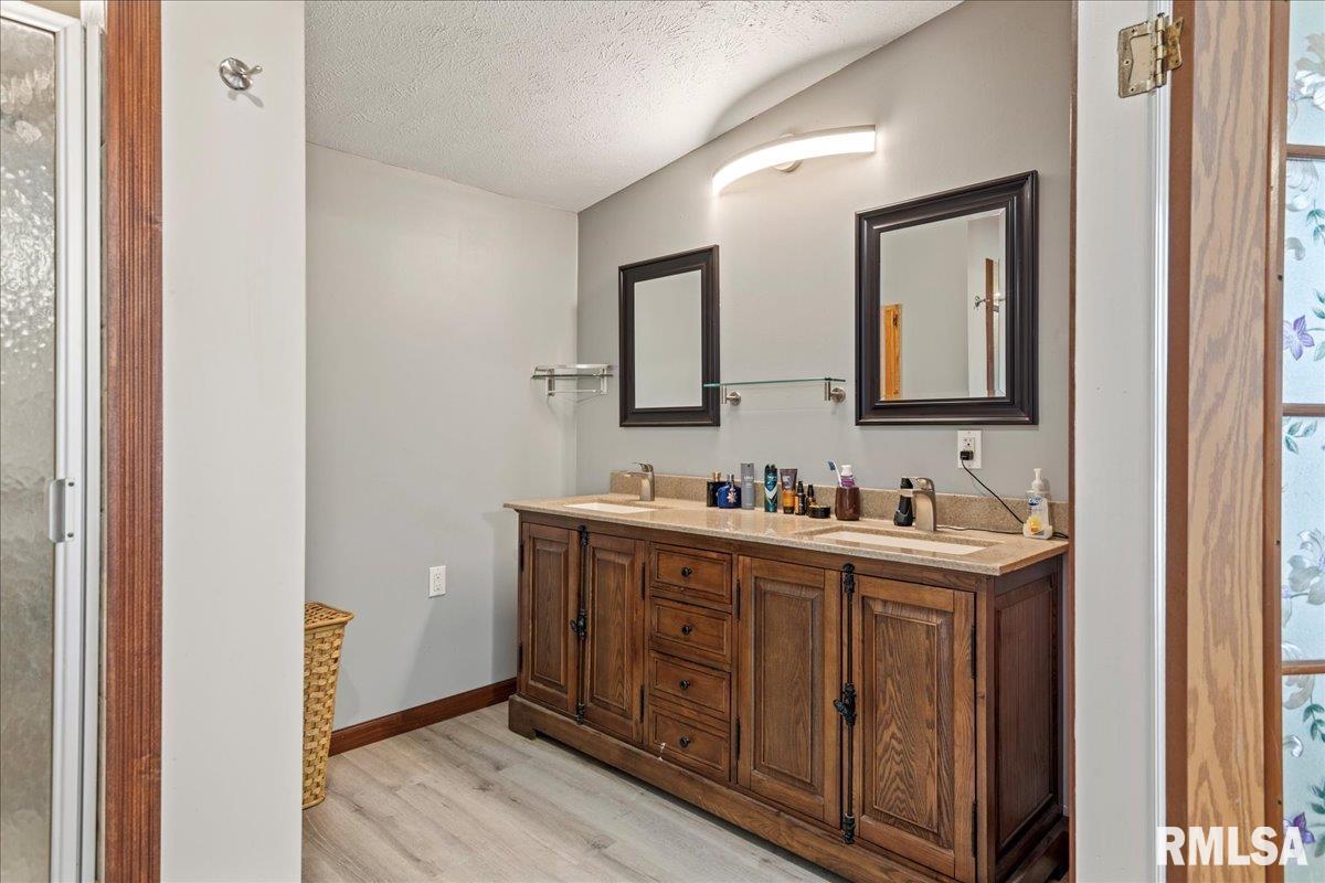 367 East Oak Street Hettick, IL 62649 - Photo 18 of 39