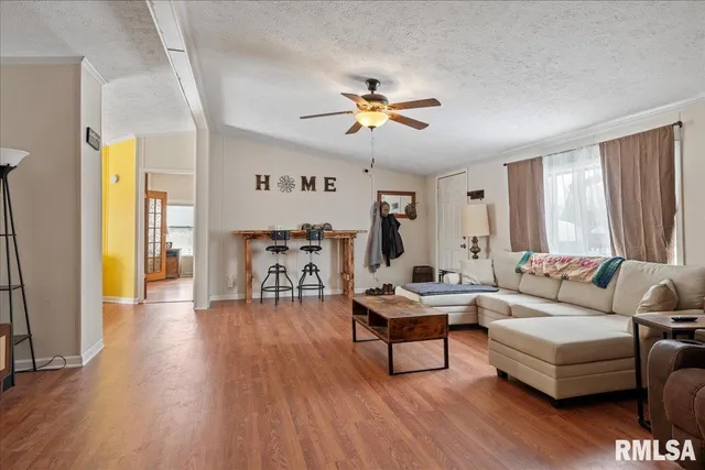 $151,500 | 367 East Oak Street, Hettick, IL 62649