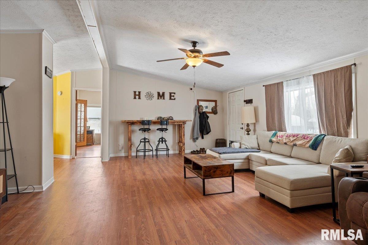 367 East Oak Street Hettick, IL 62649 - Photo 6 of 39