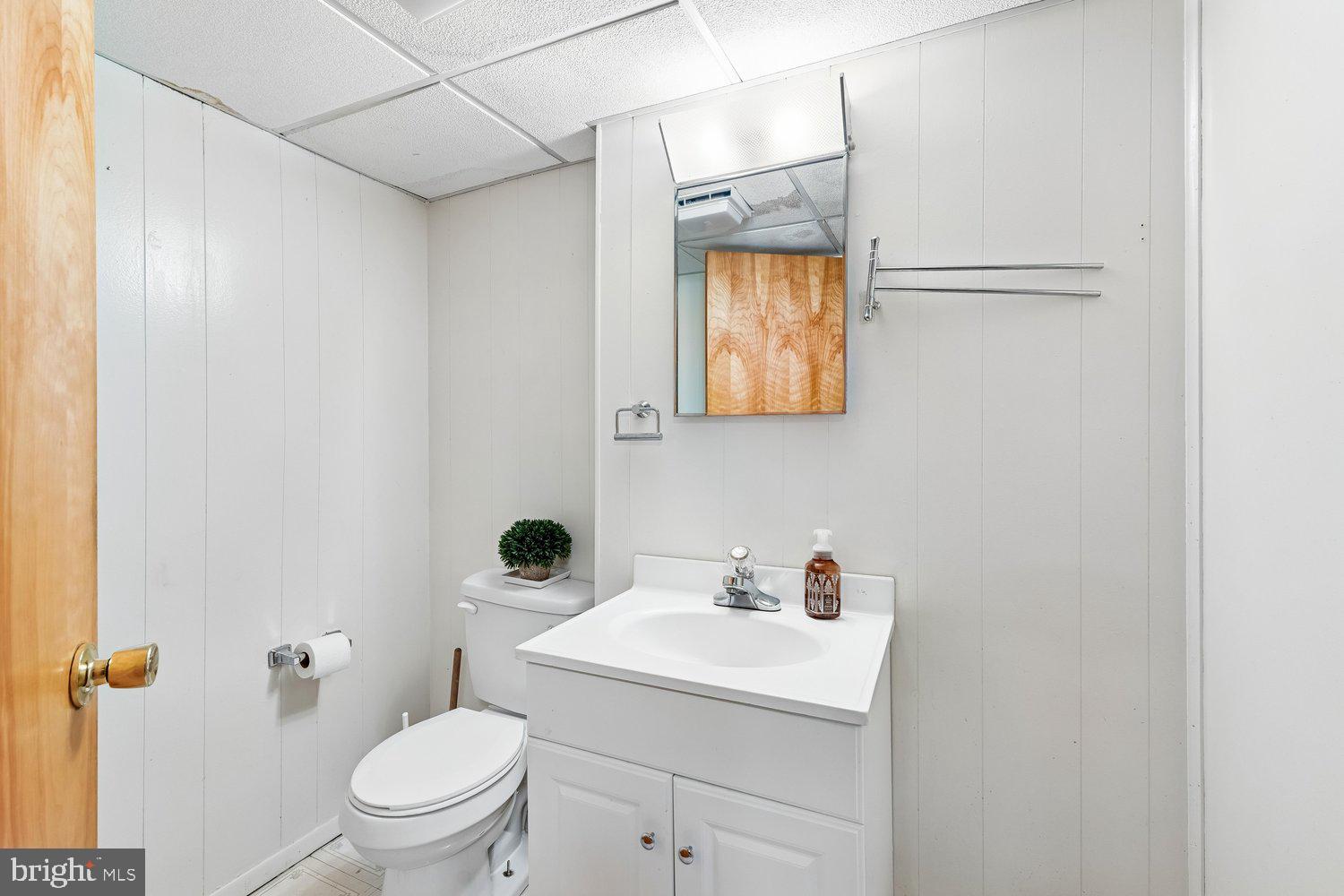 8410 Ravenswood Road New Carrollton, MD 20784 - Photo 71 of 81 Bath