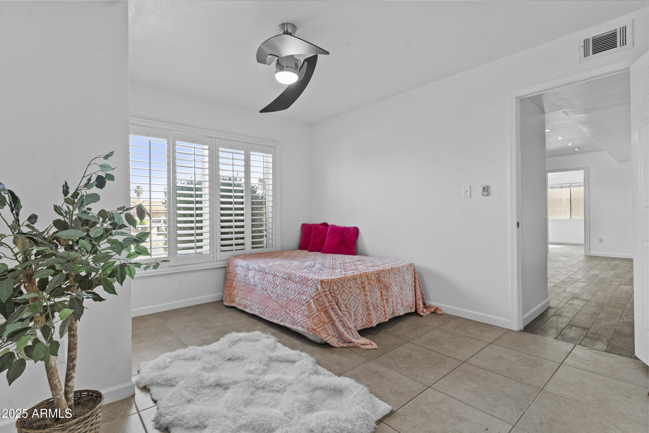 3754 West Hearn Road Phoenix, AZ 85053 - Photo 16 of 28 Secondary Bedroom