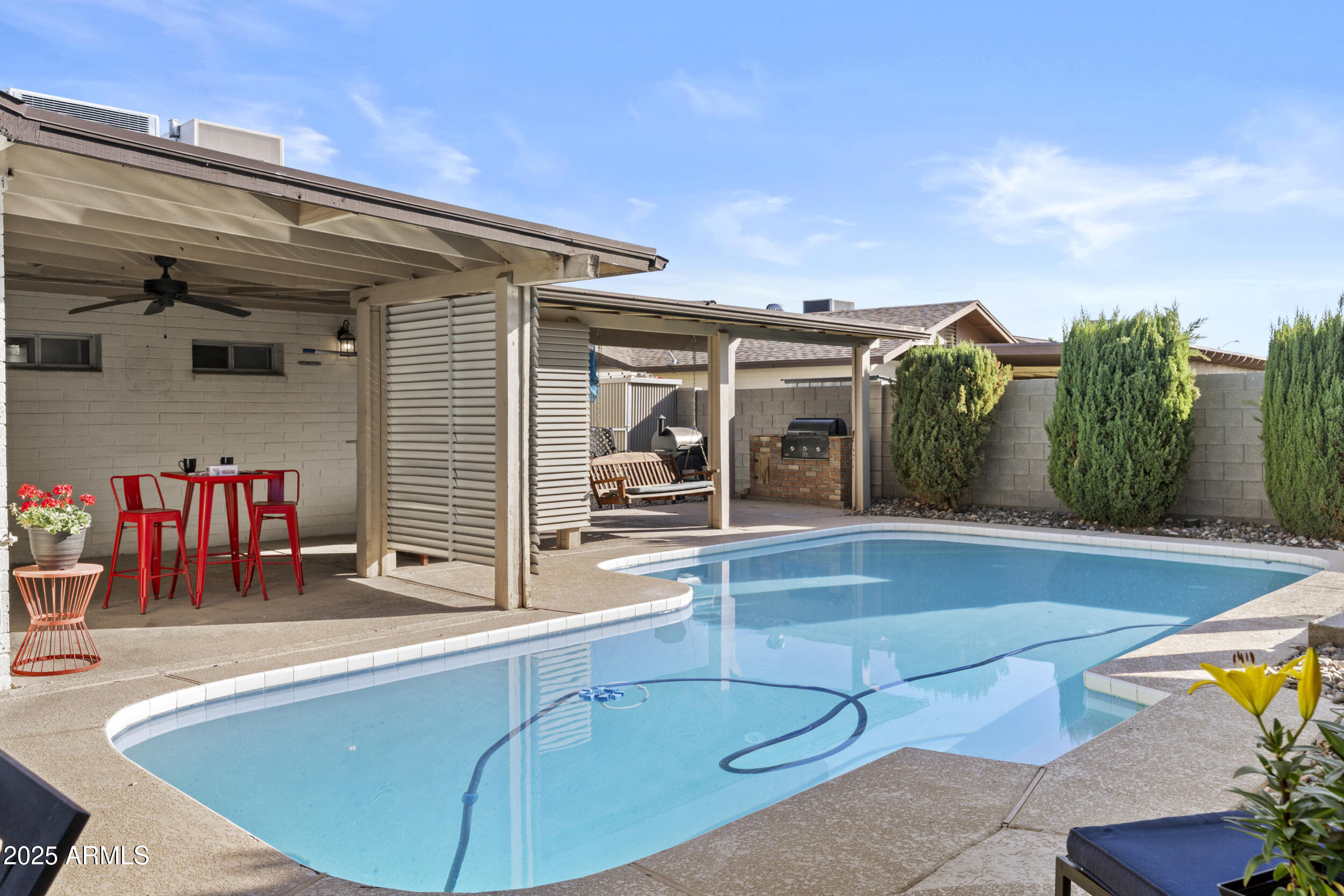 3754 West Hearn Road Phoenix, AZ 85053 - Photo 21 of 28 Cool and Refreshing Pool