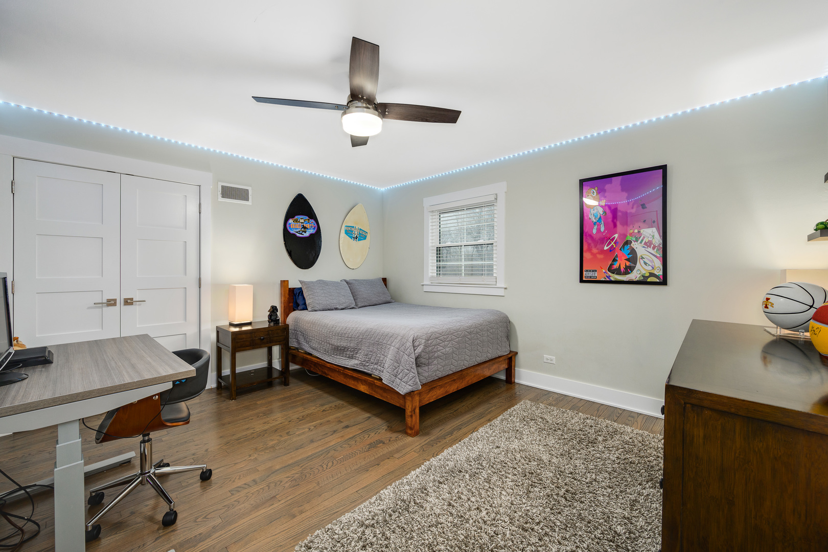 1627 Del Ogier Drive Glenview, IL 60025 - Photo 24 of 37 a bedroom with a bed and a desk