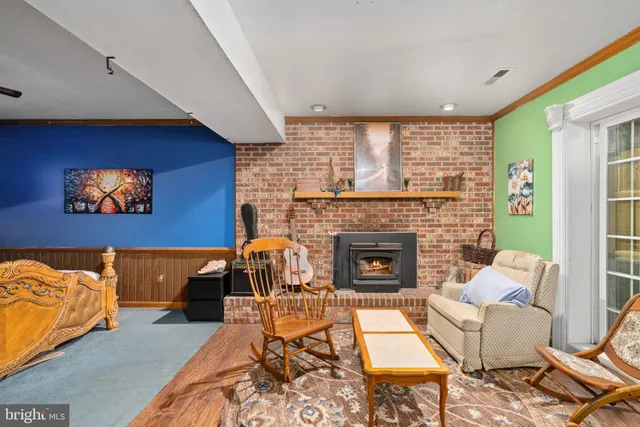 $369,900 | 102 Breezewood Drive, Fredericksburg, VA 22407