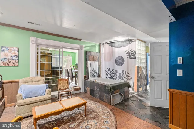 $369,900 | 102 Breezewood Drive, Fredericksburg, VA 22407