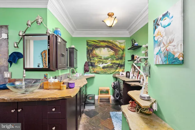 $369,900 | 102 Breezewood Drive, Fredericksburg, VA 22407