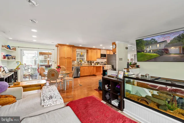 $369,900 | 102 Breezewood Drive, Fredericksburg, VA 22407