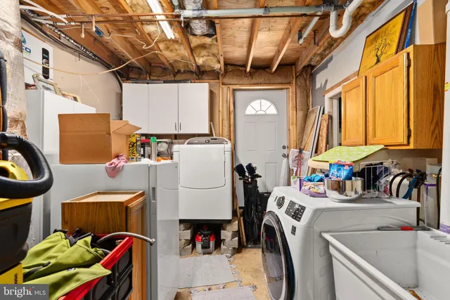 $369,900 | 102 Breezewood Drive, Fredericksburg, VA 22407