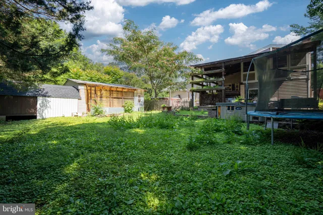 $369,900 | 102 Breezewood Drive, Fredericksburg, VA 22407