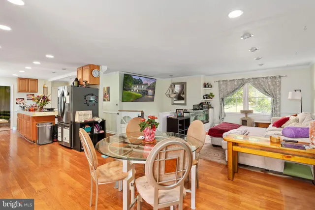 $369,900 | 102 Breezewood Drive, Fredericksburg, VA 22407