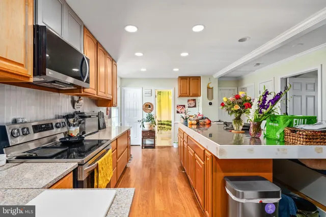 $369,900 | 102 Breezewood Drive, Fredericksburg, VA 22407