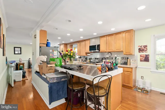 $369,900 | 102 Breezewood Drive, Fredericksburg, VA 22407