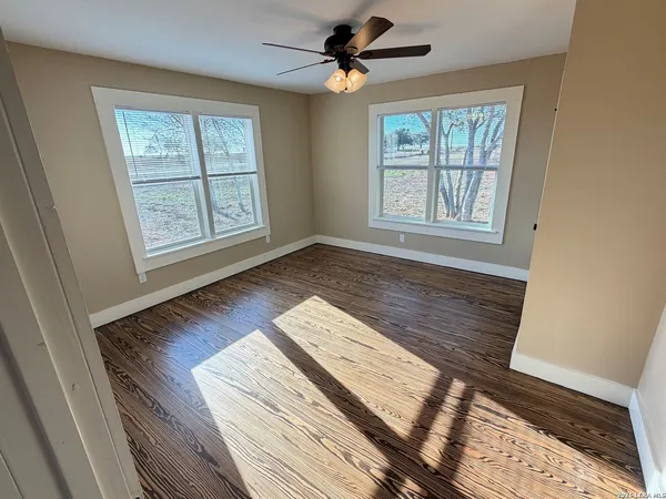$1,895 | 12985 Fm 1333, Charlotte, TX 78011