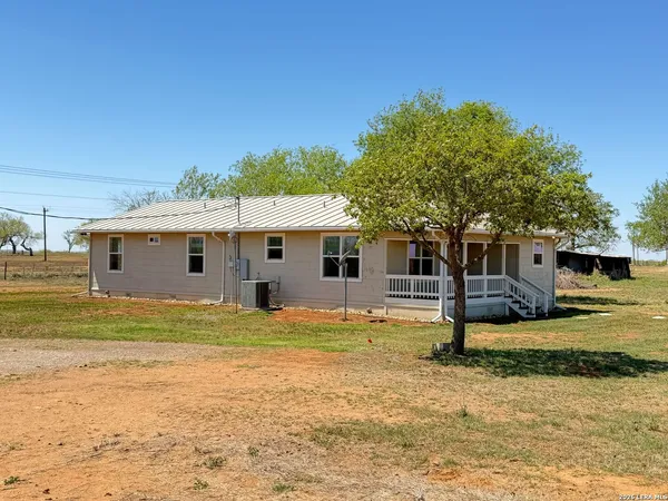 $1,895 | 12985 Fm 1333, Charlotte, TX 78011