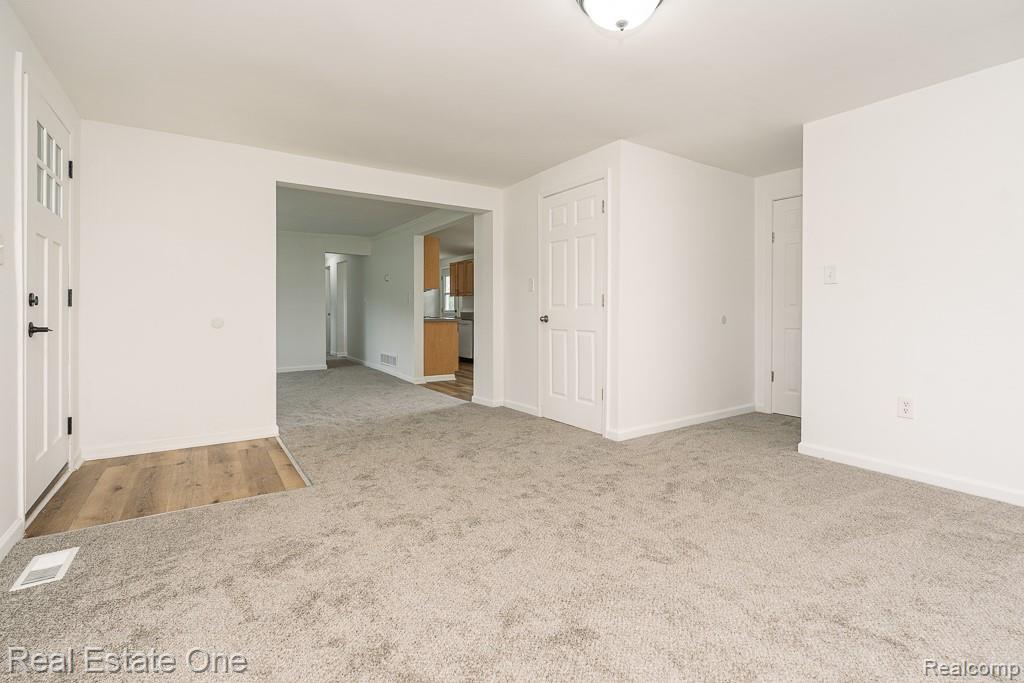 8249 Beers Road Swartz Creek, MI 48473 - Photo 9 of 31 Gallery Image 9