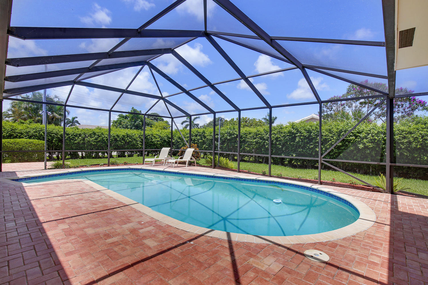 1071 Northwest 3rd Street Boca Raton, FL 33486 - Photo 23 of 25 Screened pool