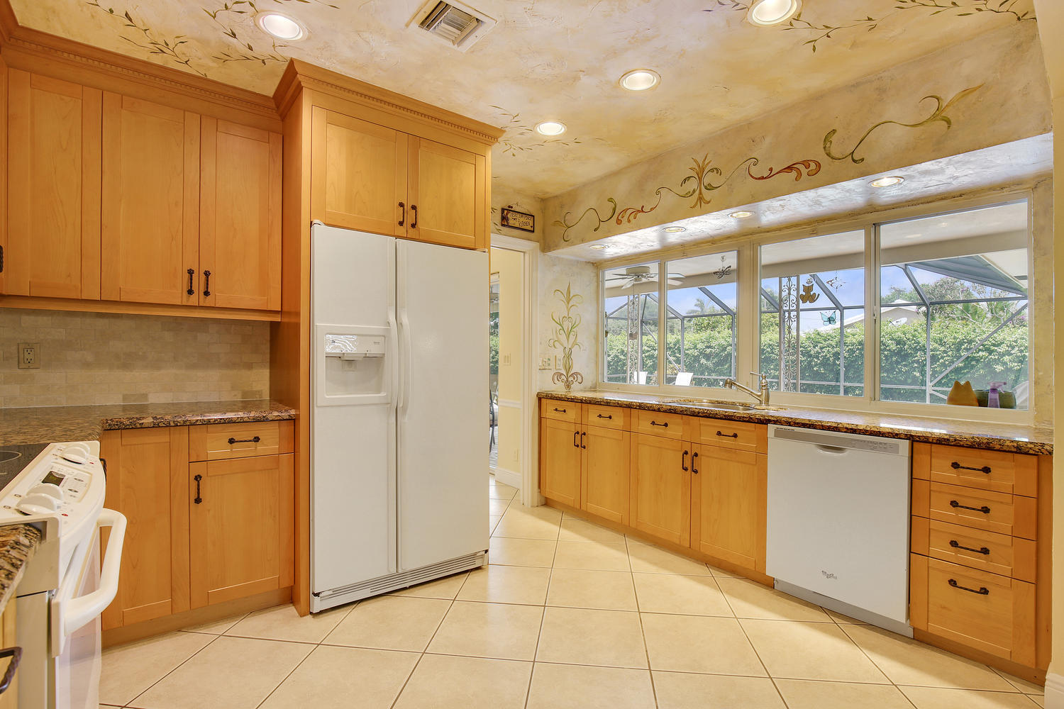 1071 Northwest 3rd Street Boca Raton, FL 33486 - Photo 8 of 25 Kitchen