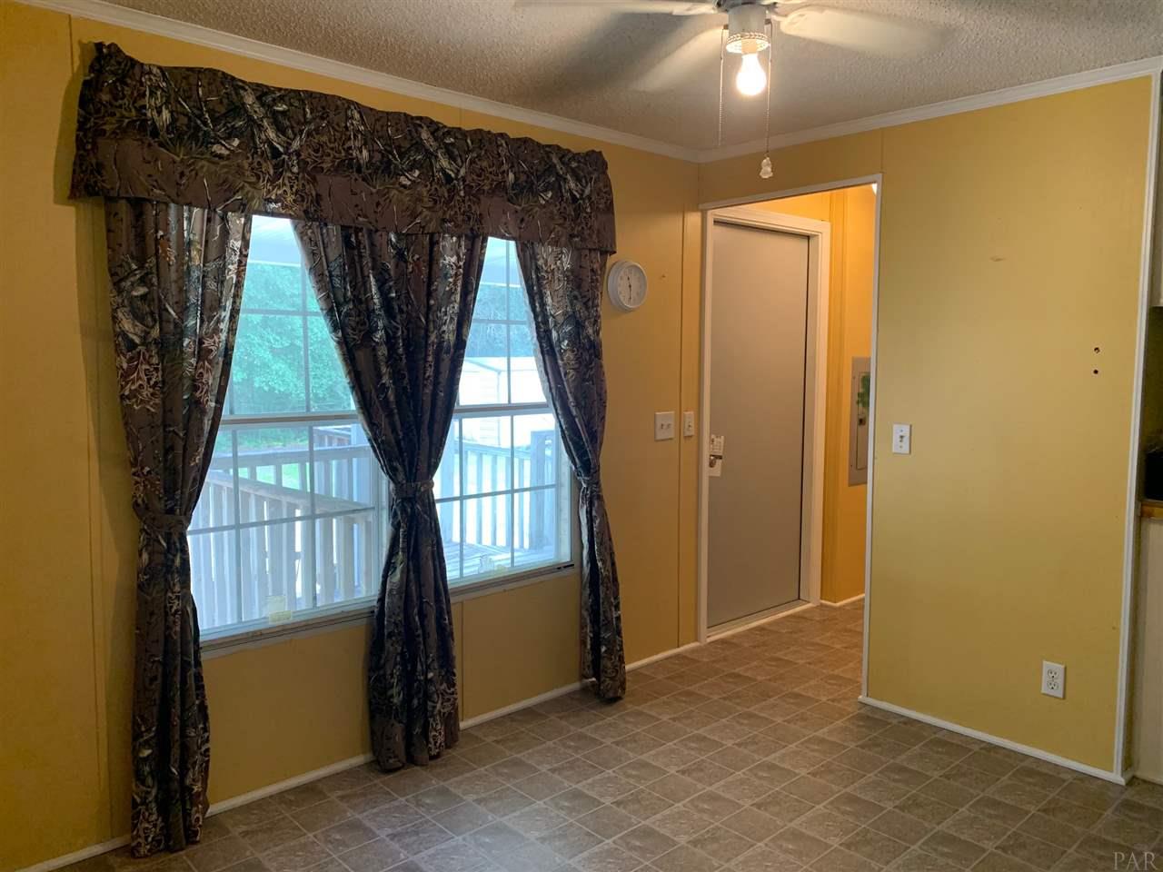 5374 Cox Road Milton, FL 32583 - Photo 7 of 24 Gallery Image 7